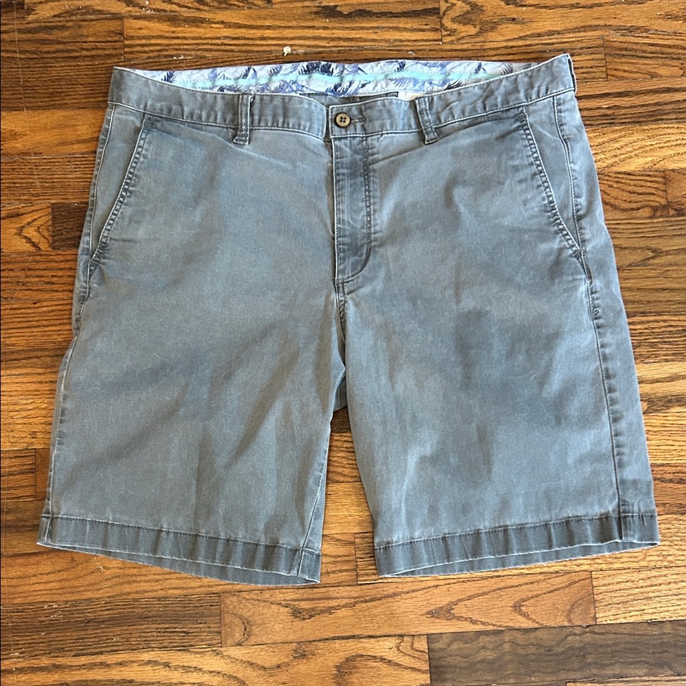 Tommy Bahama Gray Flat Front Shorts